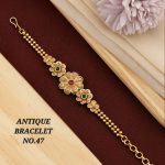 Antique women bracelet